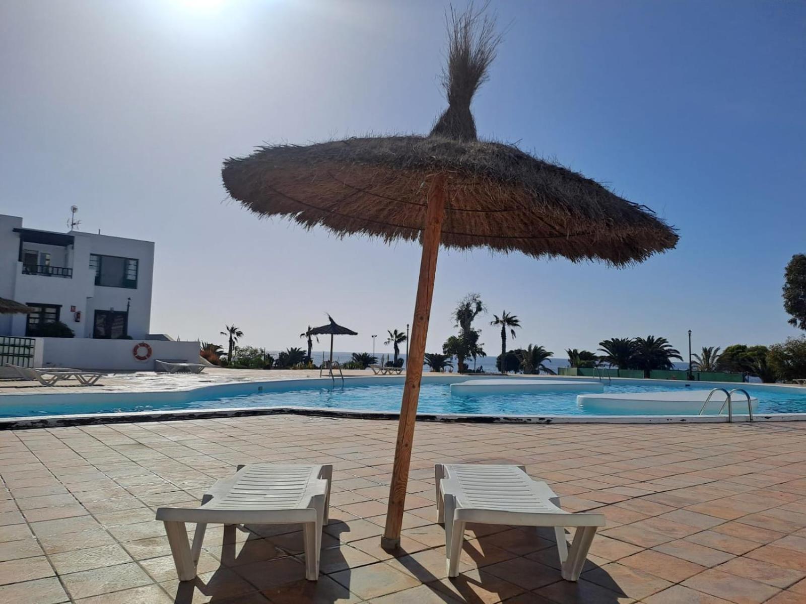 Azul Tuscan Playa Y Piscina Costa Teguise Luaran gambar