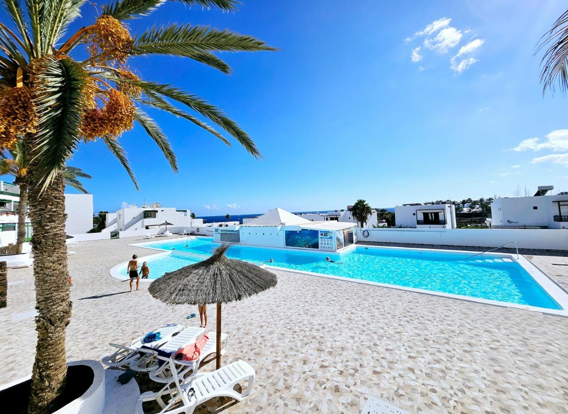 Azul Tuscan Playa Y Piscina Costa Teguise Luaran gambar