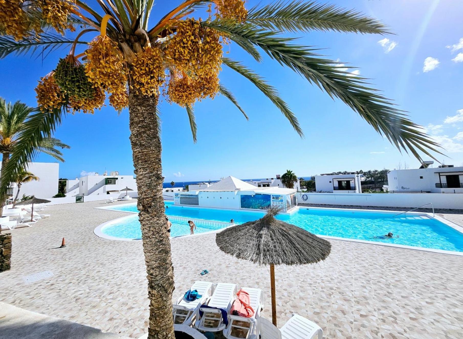 Azul Tuscan Playa Y Piscina Costa Teguise Luaran gambar