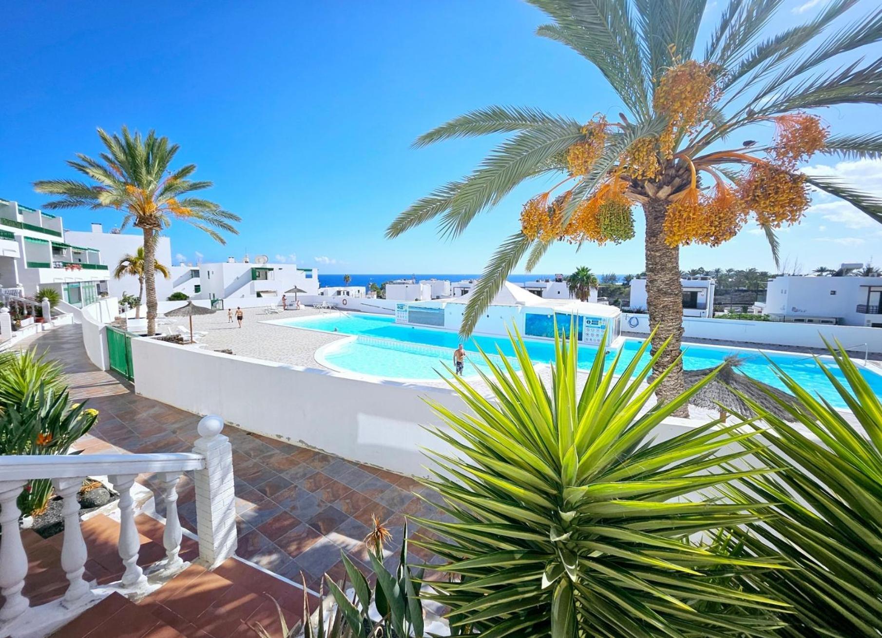 Azul Tuscan Playa Y Piscina Costa Teguise Luaran gambar